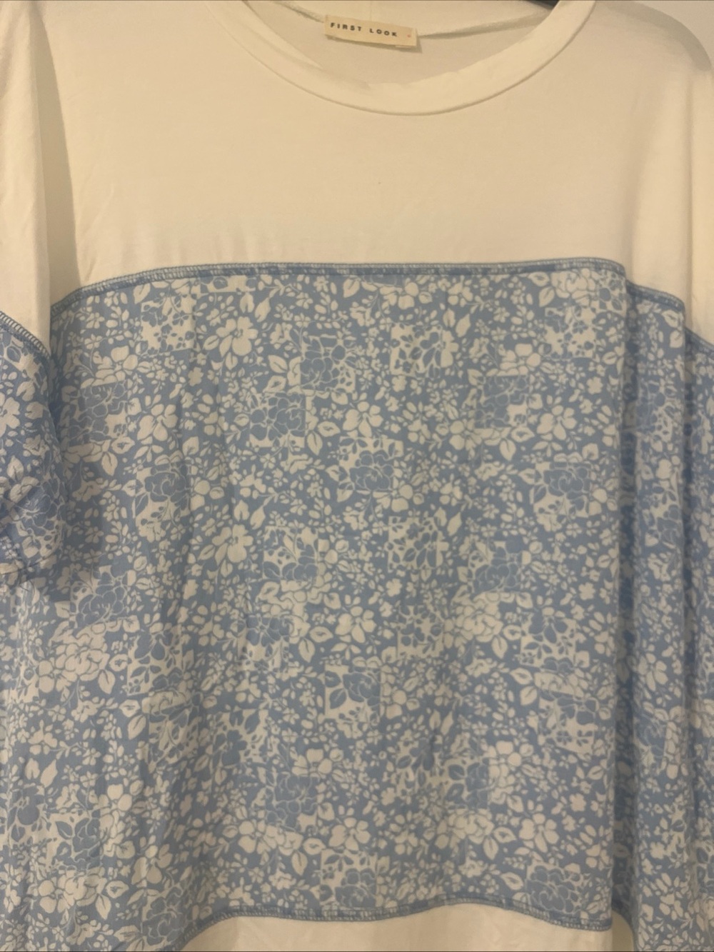 First Look Woman’s Short Sleeve Top Nwot Size XL - Picture 2 of 7